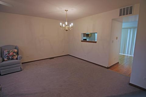 2833 N Augusta Dr, Wadsworth, IL 60083 photo 6