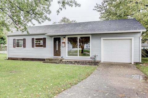 1913 Roberta Ln, Champaign, IL 61821 photo 2