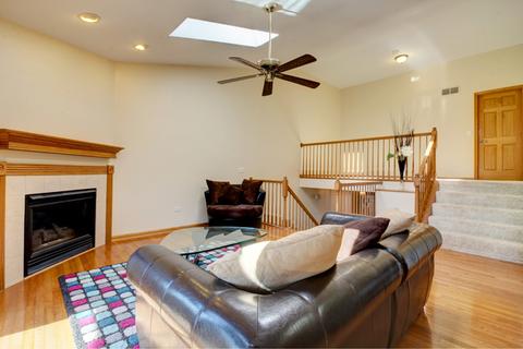 2003 Jeffrey Ln, Elgin, IL 60123 photo 4