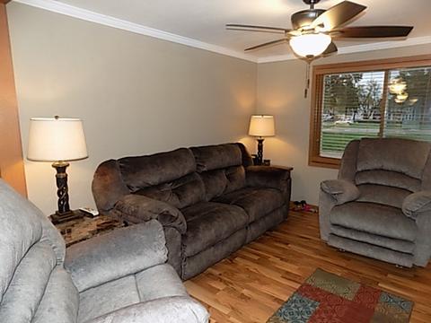 533 State St, Ottawa, IL 61350 photo 2