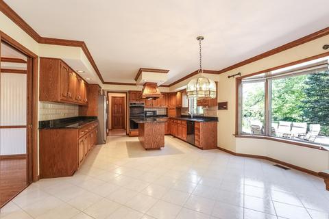 7 Cove Ct, Burr Ridge, IL 60527 photo 12