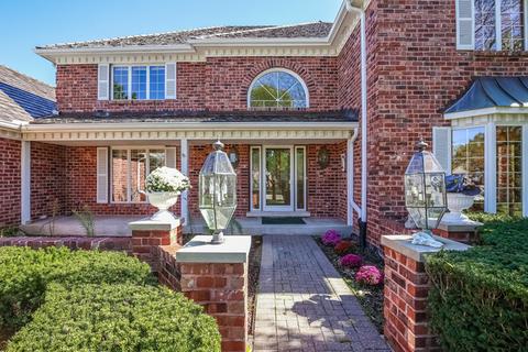 7 Cove Ct, Burr Ridge, IL 60527 photo 3