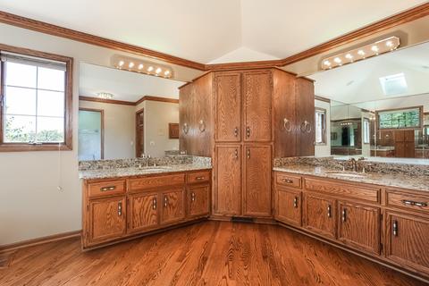 7 Cove Ct, Burr Ridge, IL 60527 photo 25