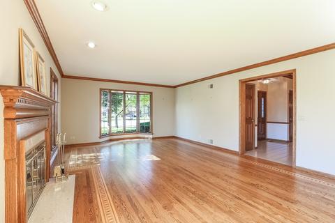 7 Cove Ct, Burr Ridge, IL 60527 photo 9