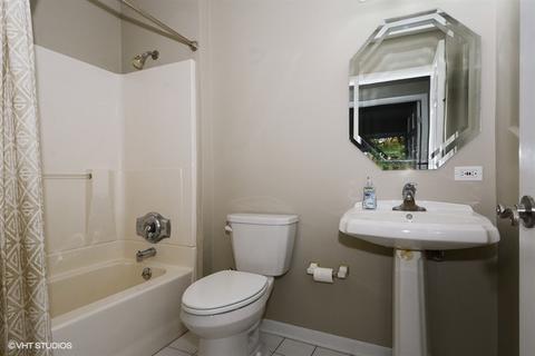 29 W435 W Schick Rd, Bartlett, IL 60103 photo 15