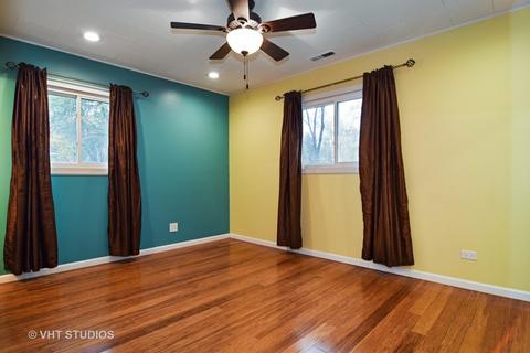 1675 Bedford Rd, Hoffman Estates, IL 60169 photo 9