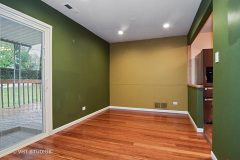 1675 Bedford Rd, Hoffman Estates, IL 60169 photo 8
