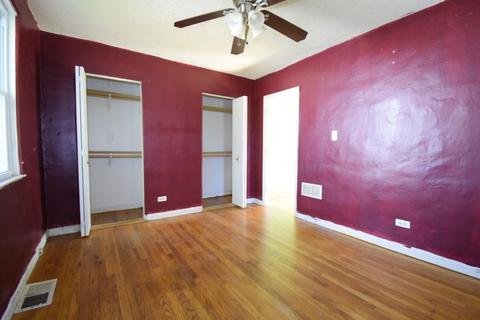 3827 Sangamon St, Steger, IL 60475 photo 3