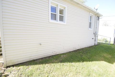 3827 Sangamon St, Steger, IL 60475 photo 11