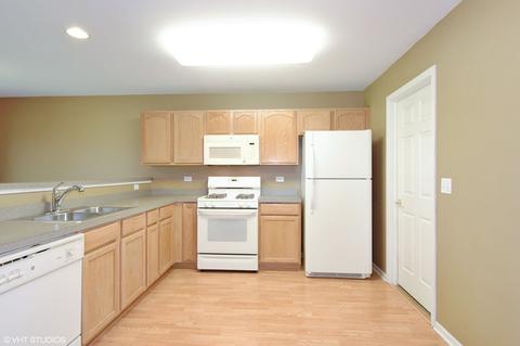 11004 Cape Cod Ln, Huntley, IL 60142 photo 3