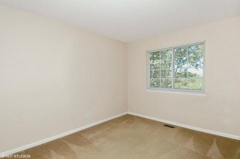 11004 Cape Cod Ln, Huntley, IL 60142 photo 4