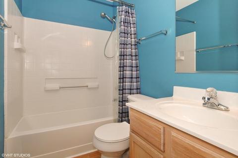 11004 Cape Cod Ln, Huntley, IL 60142 photo 8