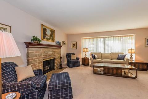 1650 E Chicago St, Elgin, IL 60120 photo 13