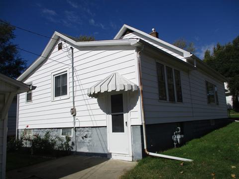 231 E Devlin St, Spring Valley, IL 61362 photo 2