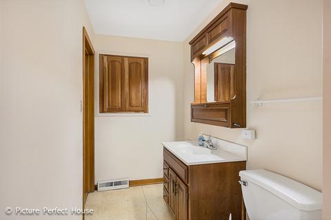 521 W Center St, Itasca, IL 60143 photo 20