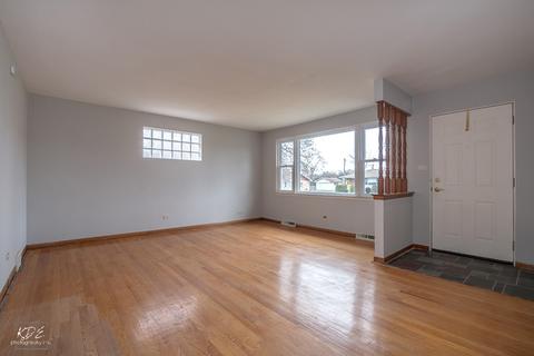 521 W Center St, Itasca, IL 60143 photo 2
