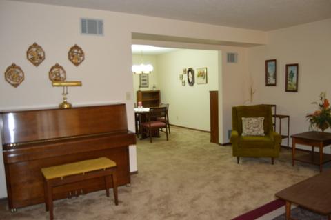 604 Briar Ln, Morris, IL 60450 photo 3