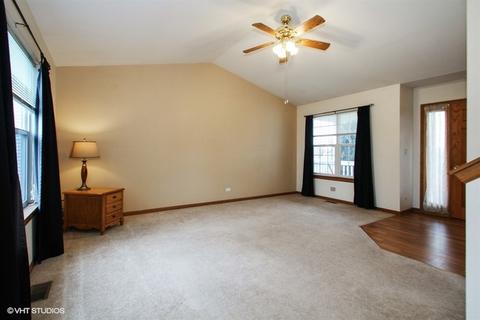 1313 7th St, Harvard, IL 60033 photo 2