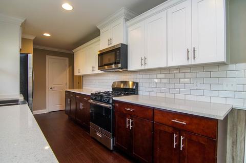 1034 E 8th St, Lockport, IL 60441 photo 4