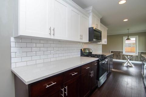 1034 E 8th St, Lockport, IL 60441 photo 5