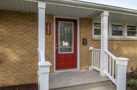 1034 E 8th St, Lockport, IL 60441 photo 2
