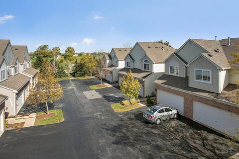 17512 Gilbert Dr, Lockport, IL 60441 photo 2