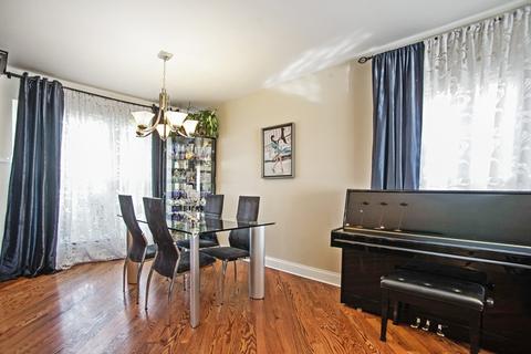 1400 Brookside Dr, Hoffman Estates, IL 60169 photo 4