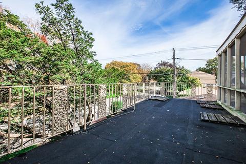 8101 S Eberhart Ave, Chicago, IL 60619 photo 24