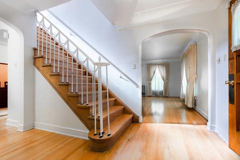 8101 S Eberhart Ave, Chicago, IL 60619 photo 5
