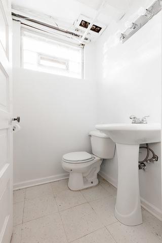 8101 S Eberhart Ave, Chicago, IL 60619 photo 32