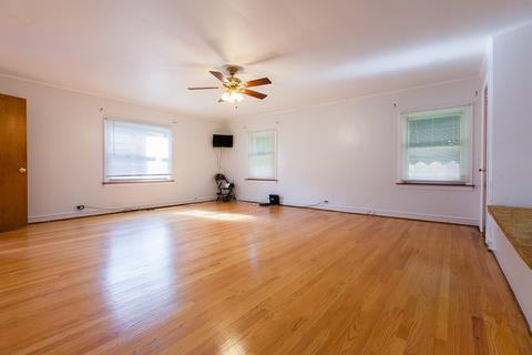 8101 S Eberhart Ave, Chicago, IL 60619 photo 26