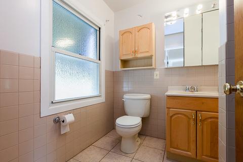 8101 S Eberhart Ave, Chicago, IL 60619 photo 27