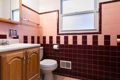 8101 S Eberhart Ave, Chicago, IL 60619 photo 15