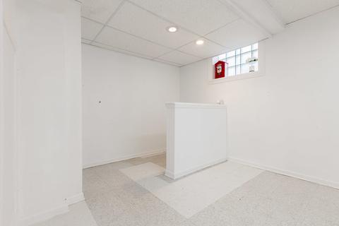8101 S Eberhart Ave, Chicago, IL 60619 photo 30