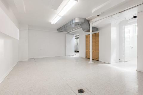 8101 S Eberhart Ave, Chicago, IL 60619 photo 31
