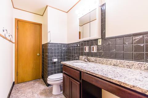 448 Lance Dr, Des Plaines, IL 60016 photo 12
