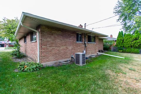 448 Lance Dr, Des Plaines, IL 60016 photo 6