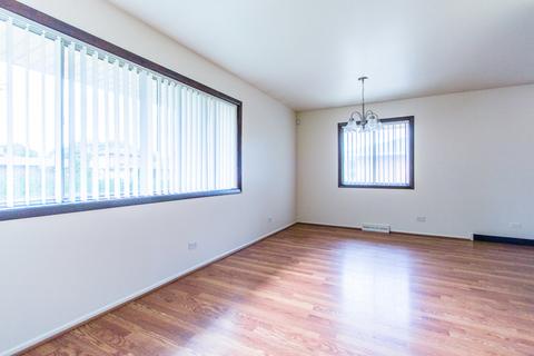 448 Lance Dr, Des Plaines, IL 60016 photo 9