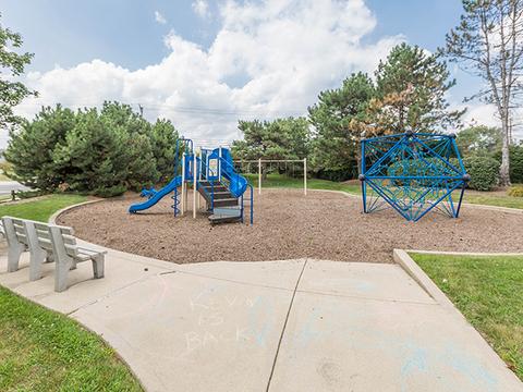 715 Red Bud Ct, Bartlett, IL 60103 photo 23