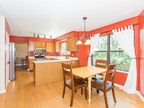 715 Red Bud Ct, Bartlett, IL 60103 photo 5