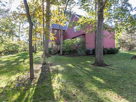 715 Red Bud Ct, Bartlett, IL 60103 photo 2