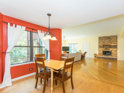 715 Red Bud Ct, Bartlett, IL 60103 photo 7