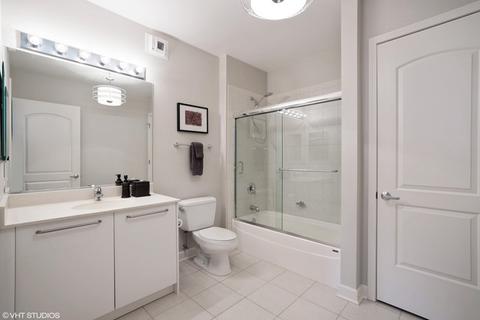 450 E Waterside Dr #2011, Chicago, IL 60601 photo 19