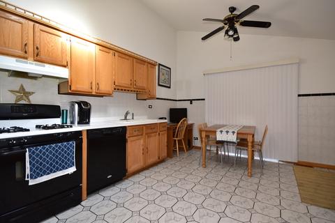 645 N Highview Ave, Addison, IL 60101 photo 2