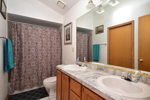645 N Highview Ave, Addison, IL 60101 photo 13
