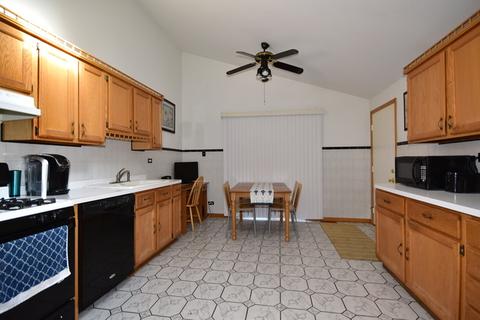 645 N Highview Ave, Addison, IL 60101 photo 4
