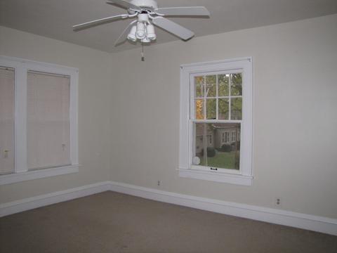 306 E Scott St, Tuscola, IL 61953 photo 22