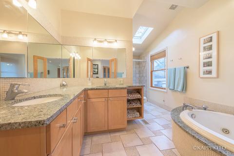 2914 Jerrie Ln, Glenview, IL 60025 photo 24