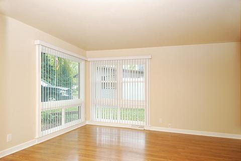 44 Hampton Rd, Montgomery, IL 60538 photo 3
