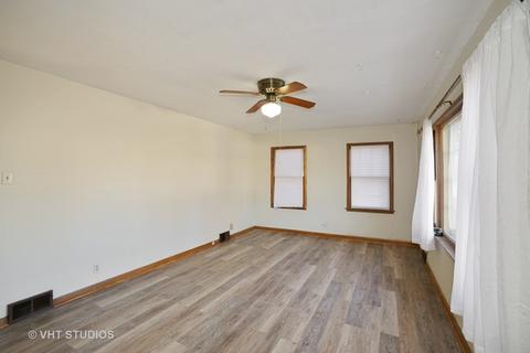 609 Binder St, Aurora, IL 60505 photo 2